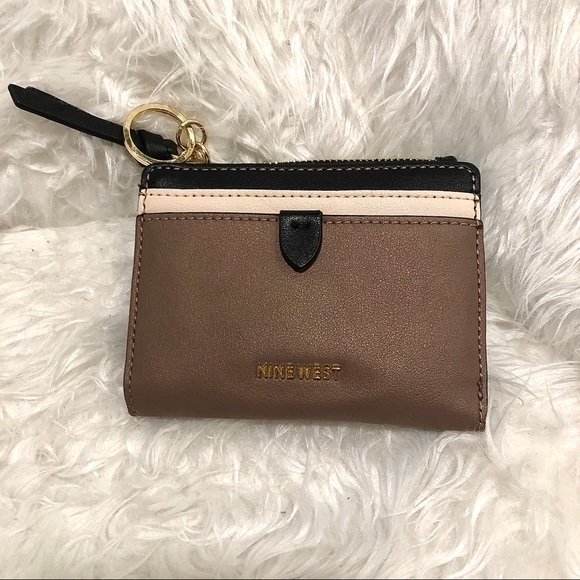 Nine West Handbags - NWOT NINE WEST RING LEADER WRISTLET